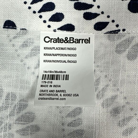 Crate & Barrel Kiran Indigo Medallion Placemat Set of 6 Blue White Cotton 14x19" - Picture 8 of 9